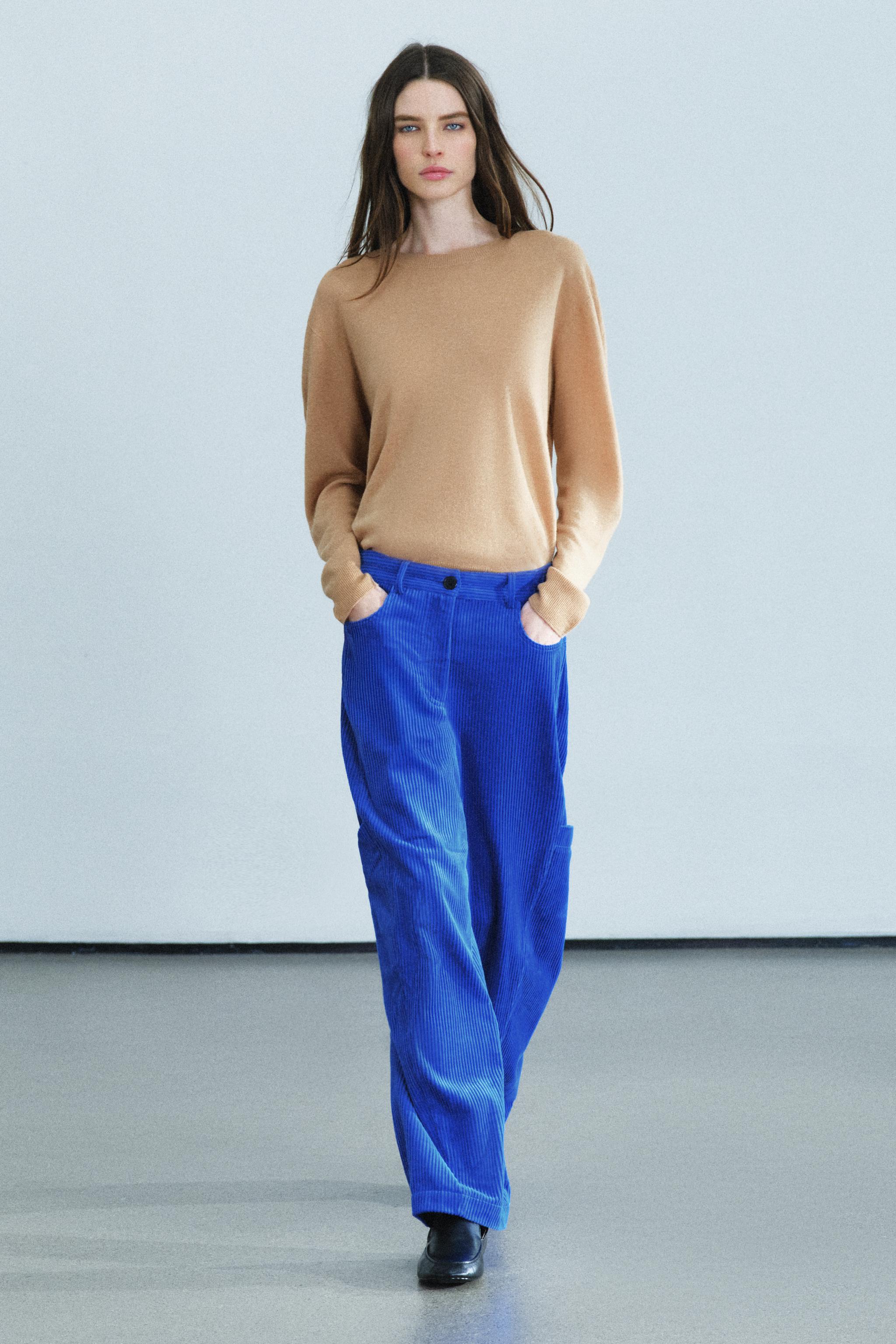 Zara ZW COLLECTION CEPLİ FİTİLLİ KADİFE PANTOLON görsel 7