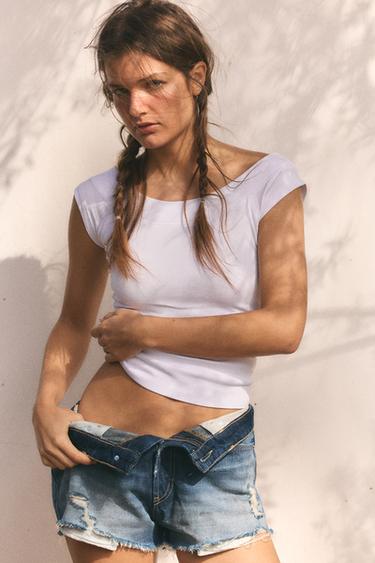 توب بياقة قارب - أبيض by Zara