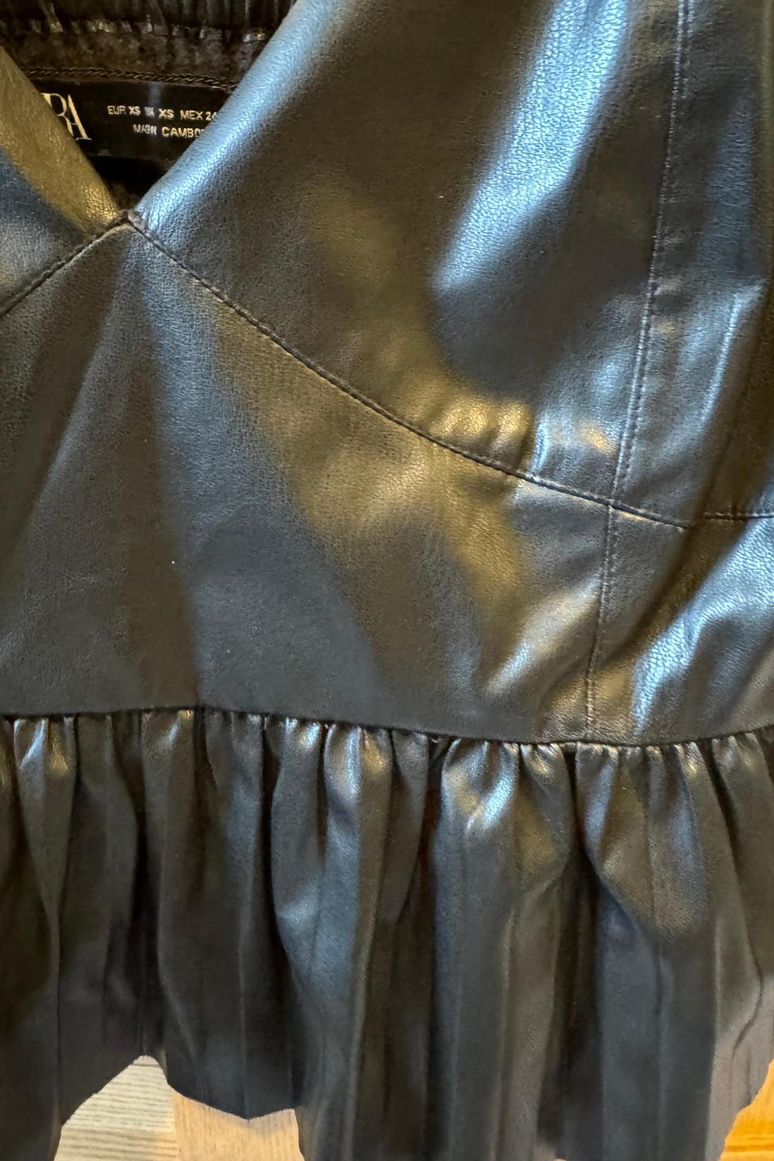 FAUX LEATHER PEPLUM TOP - Image 4