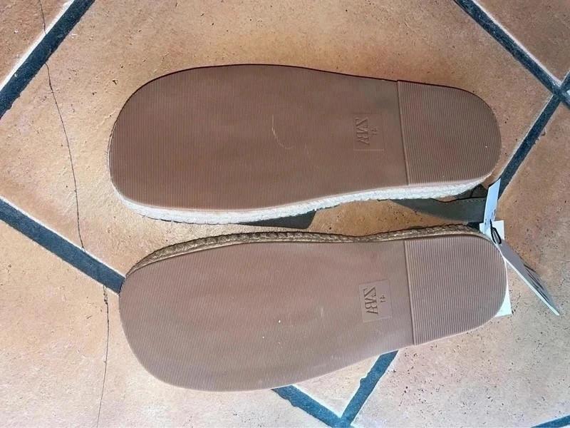 LEATHER MULE SANDALS - Image 2