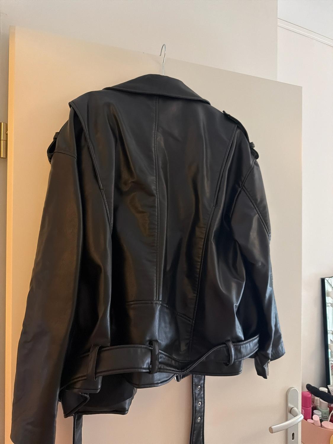 FAUX LEATHER OVERSIZE JACKET - Image 2
