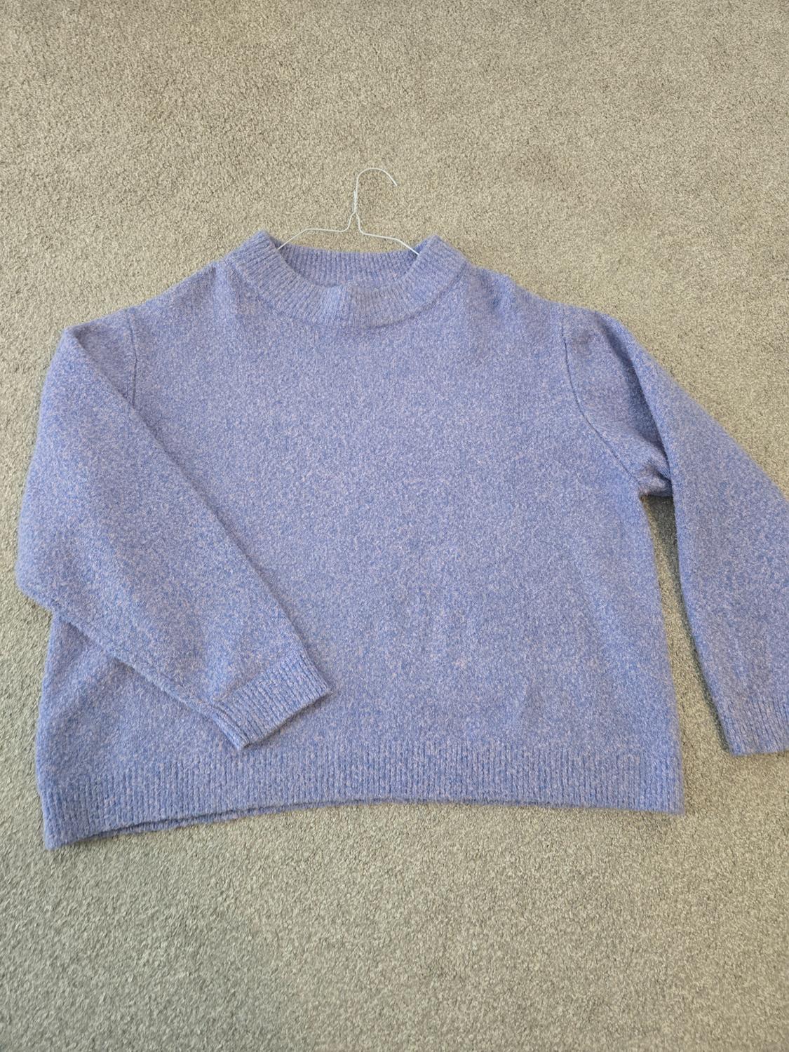 BLOCK COLOR KNIT SWEATER