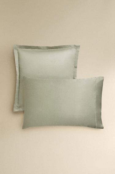 FUNDA ALMOHADA SATÉN FESTÓN (300 HILOS) - Verde de Zara - Imagen 0