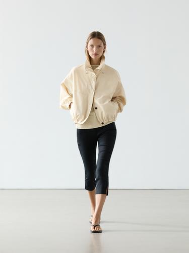 Chaqueta bomber abullonada cuello alto - Crudo de Zara - Imagen 0