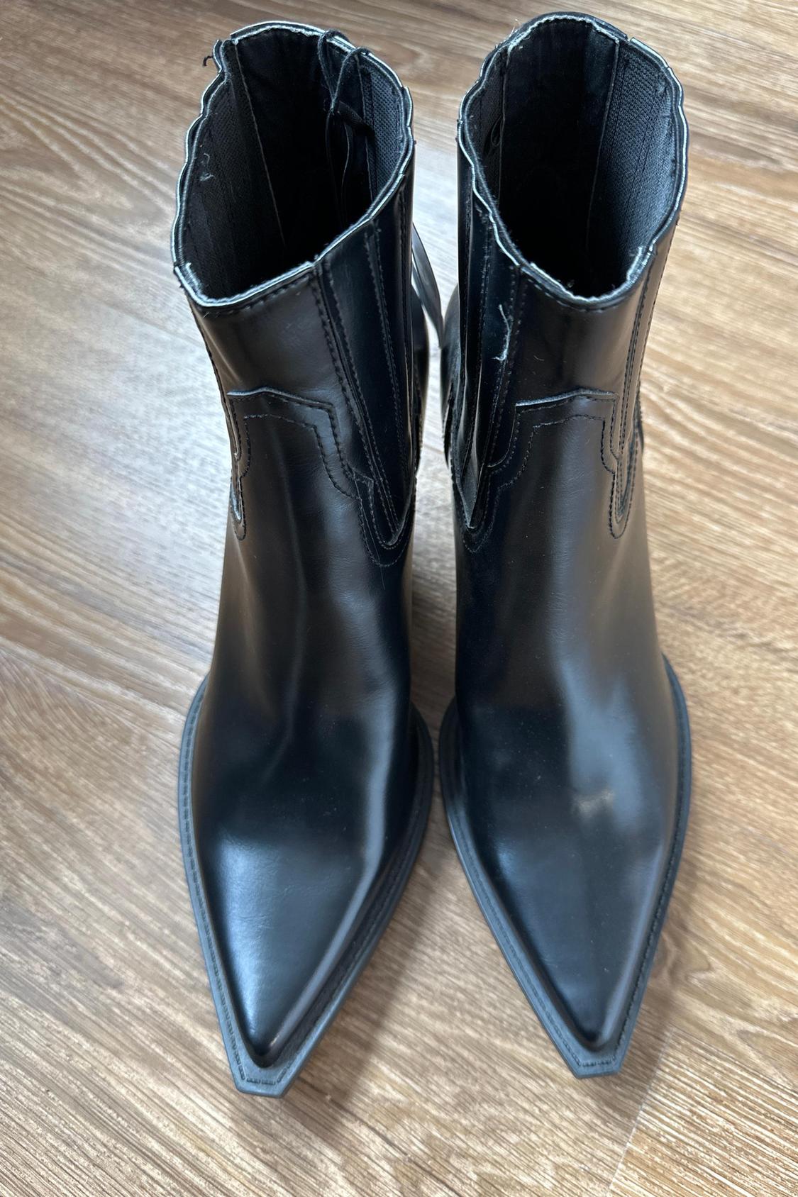COWBOY-STYLE ANKLE BOOTS - Image 3