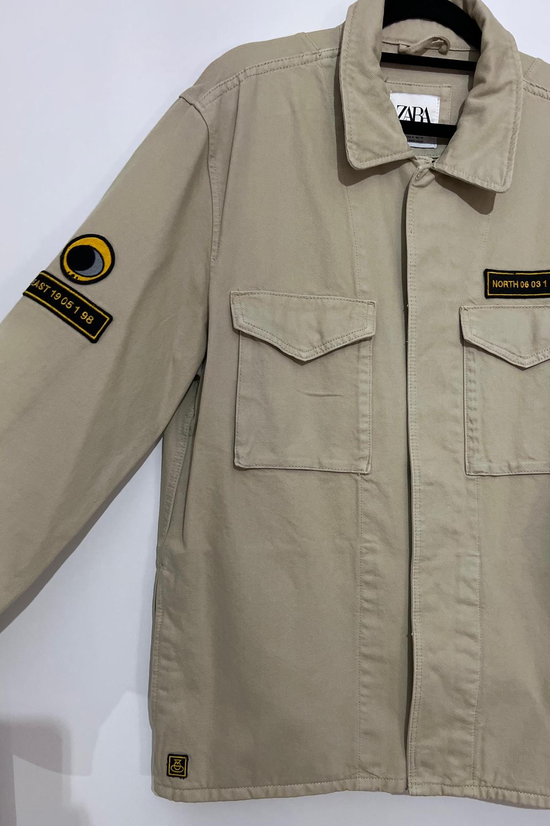 SOBRECAMISA CON MOTIVO PARCHES - Image 2