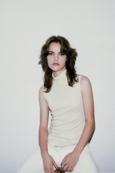 HIGH NECK T-SHIRT - Ecru by Zara