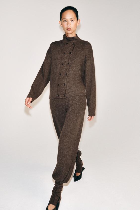 PANTALON SOFT DÉTAIL CHAUSSETTE - Chocolat de Zara - Image 4