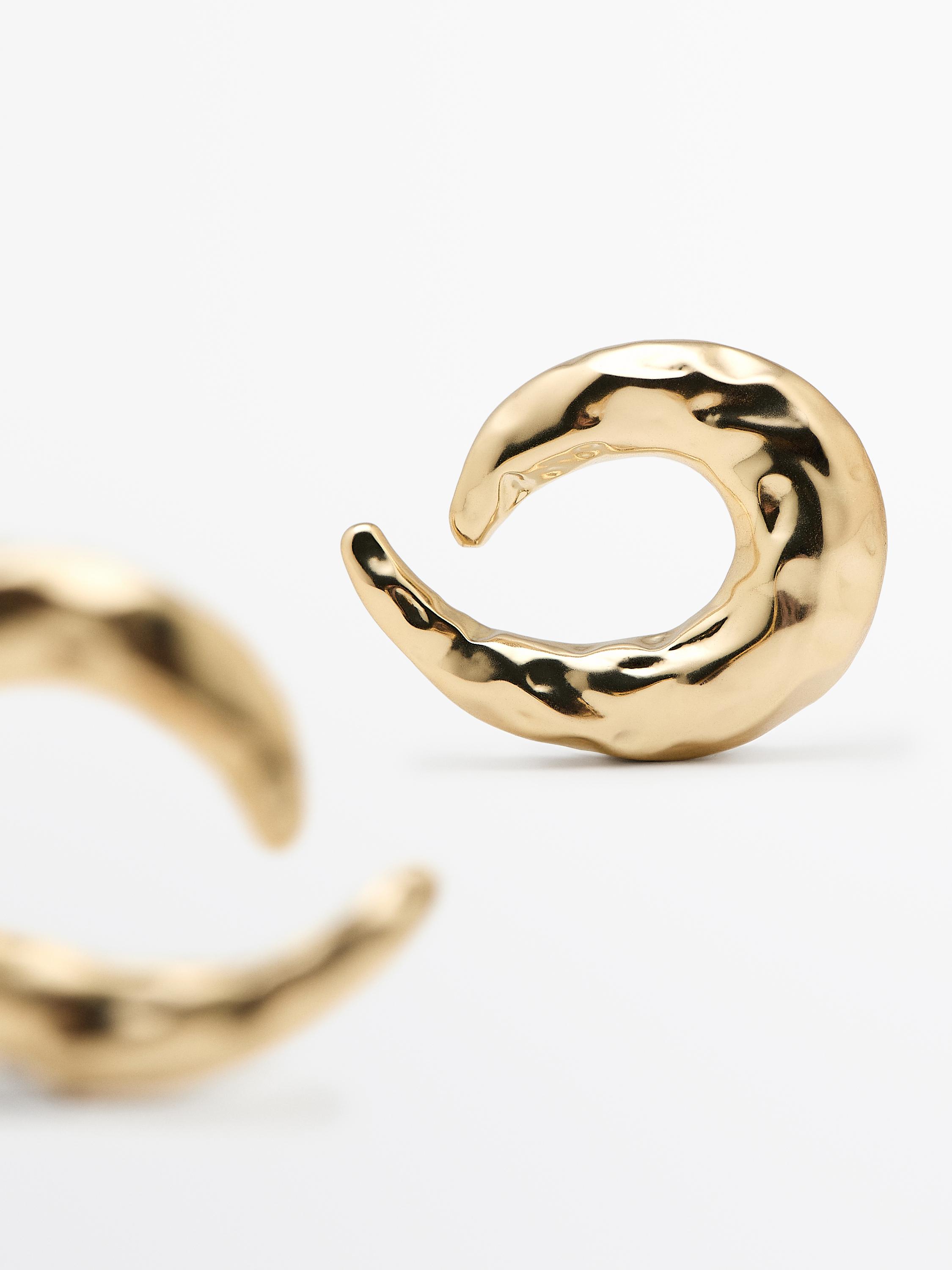 Textured hoop earrings