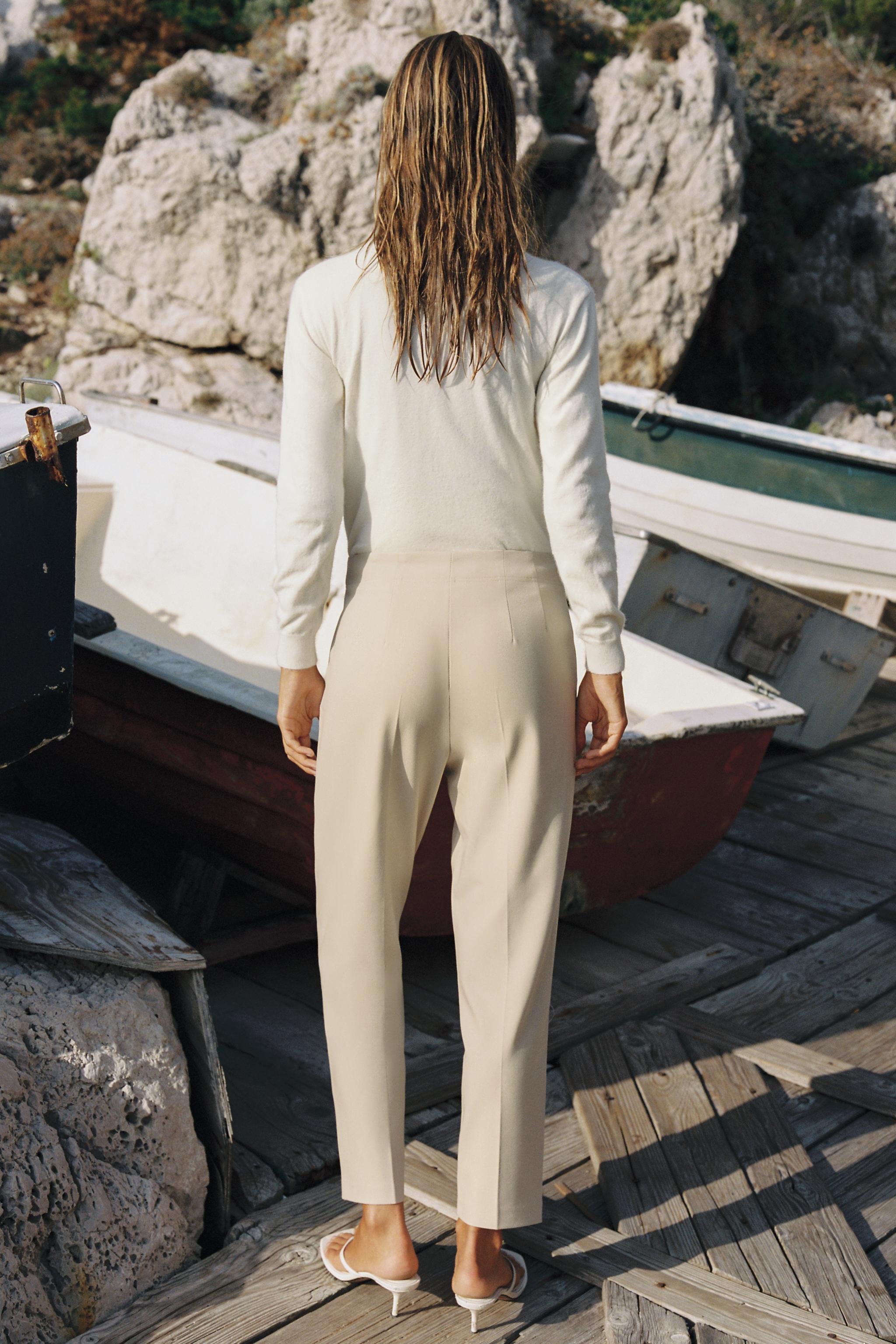 HIGH-WAISTED ANKLE-LENGTH PANTS