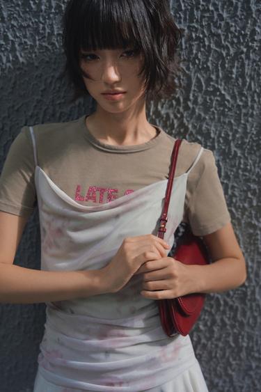 Zara 水洗感亮片文字 T 恤 - 卡其色