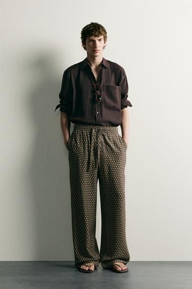 بنطلون بخصر رياضي مطبع - بني الخاص بـ Zara