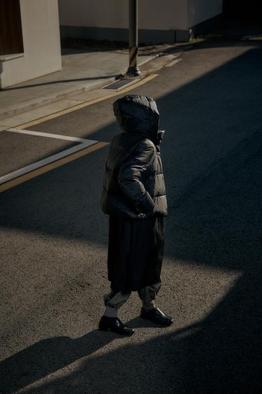 WATER-REPELLENT WINDPROOF FEATHER AND DOWN JACKET WITH HOODIE - Black by Zara