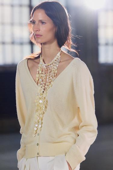 JERSEY PUNTO BOTONES - Crudo de Zara