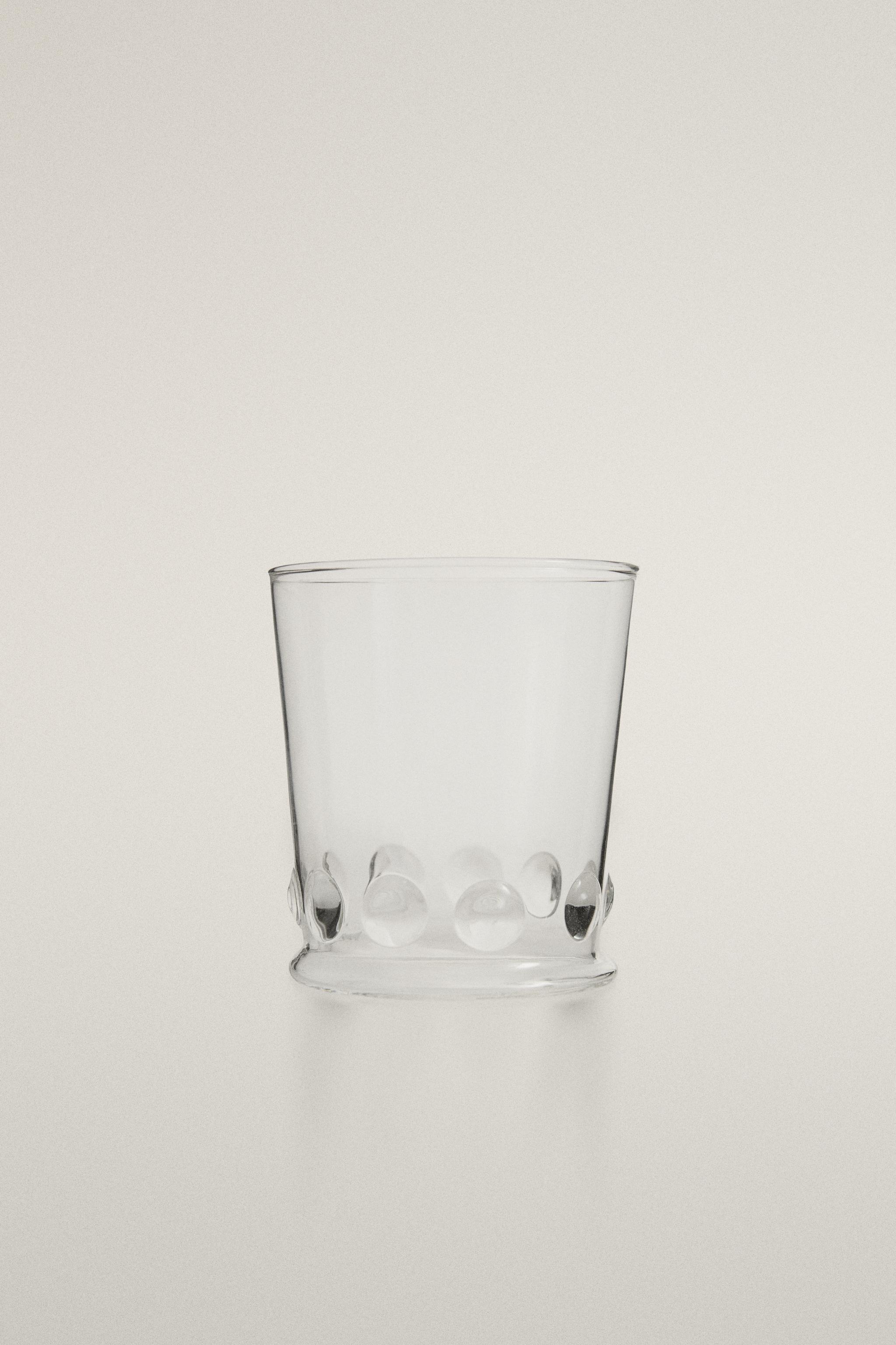 BOROSILICATE GLASS TUMBLER WITH RAISED DOTS - Transparent | ZARA