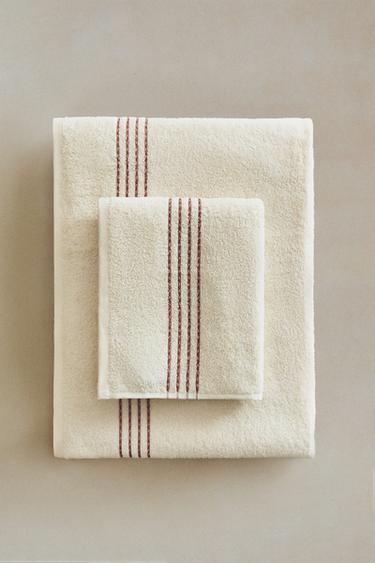 Zara BATH TOWEL WITH CONTRAST PIPING - 玫瑰紅色