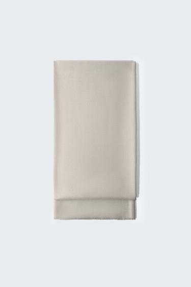 SOFT PLAIN SCARF - Ecru by Zara