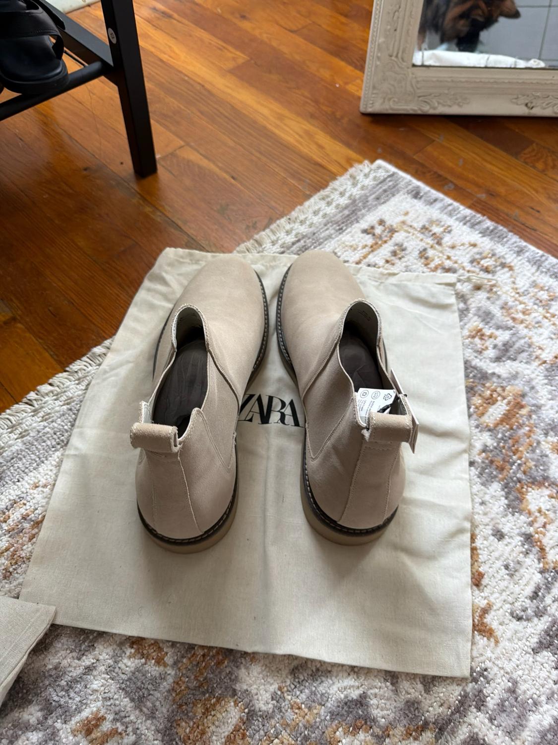 LEATHER CHELSEA BOOTS - Image 2