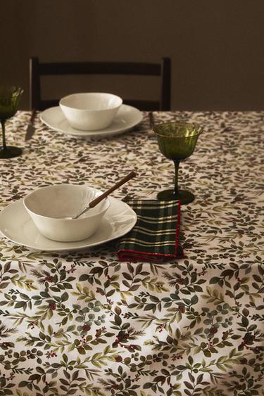 RESIN-COATED COTTON CHRISTMAS TABLECLOTH WITH LEAVES - Yellow by Zara - Image 5
