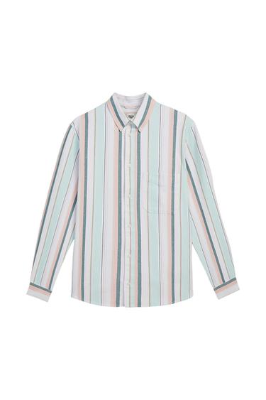 Vertical striped shirt in pastel shades, with classic collar and chest pocket. White background.