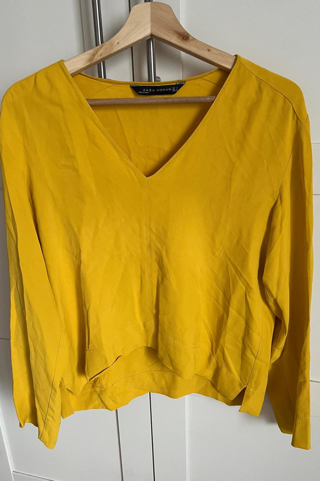 OVERSIZED BLOUSE
