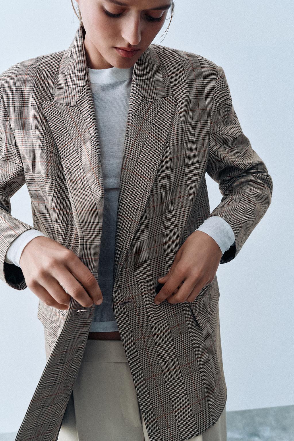 OVERSIZED DOUBLE-BREASTED BLAZER