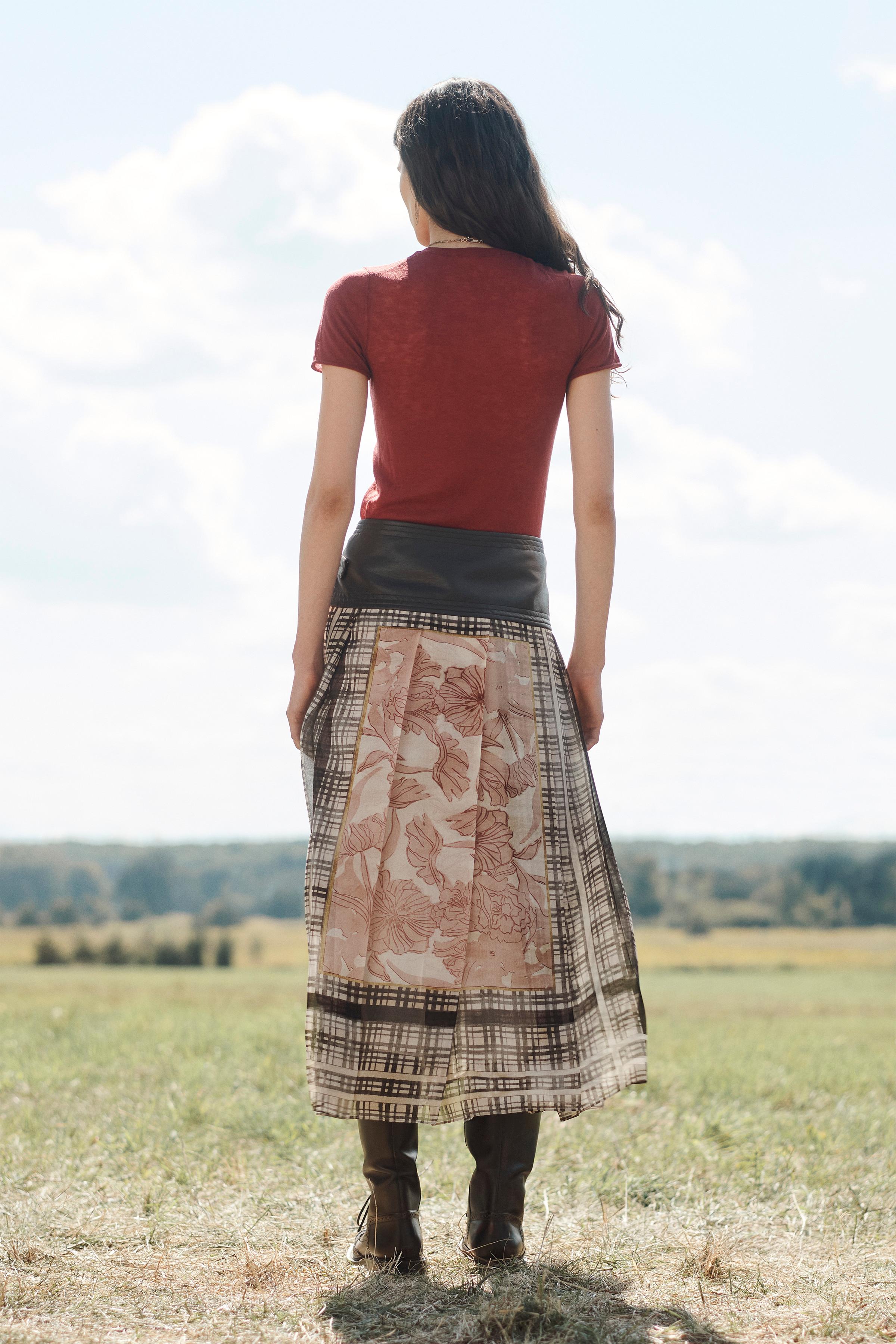 LIMITED EDITION SCARF PLEATED SKIRT