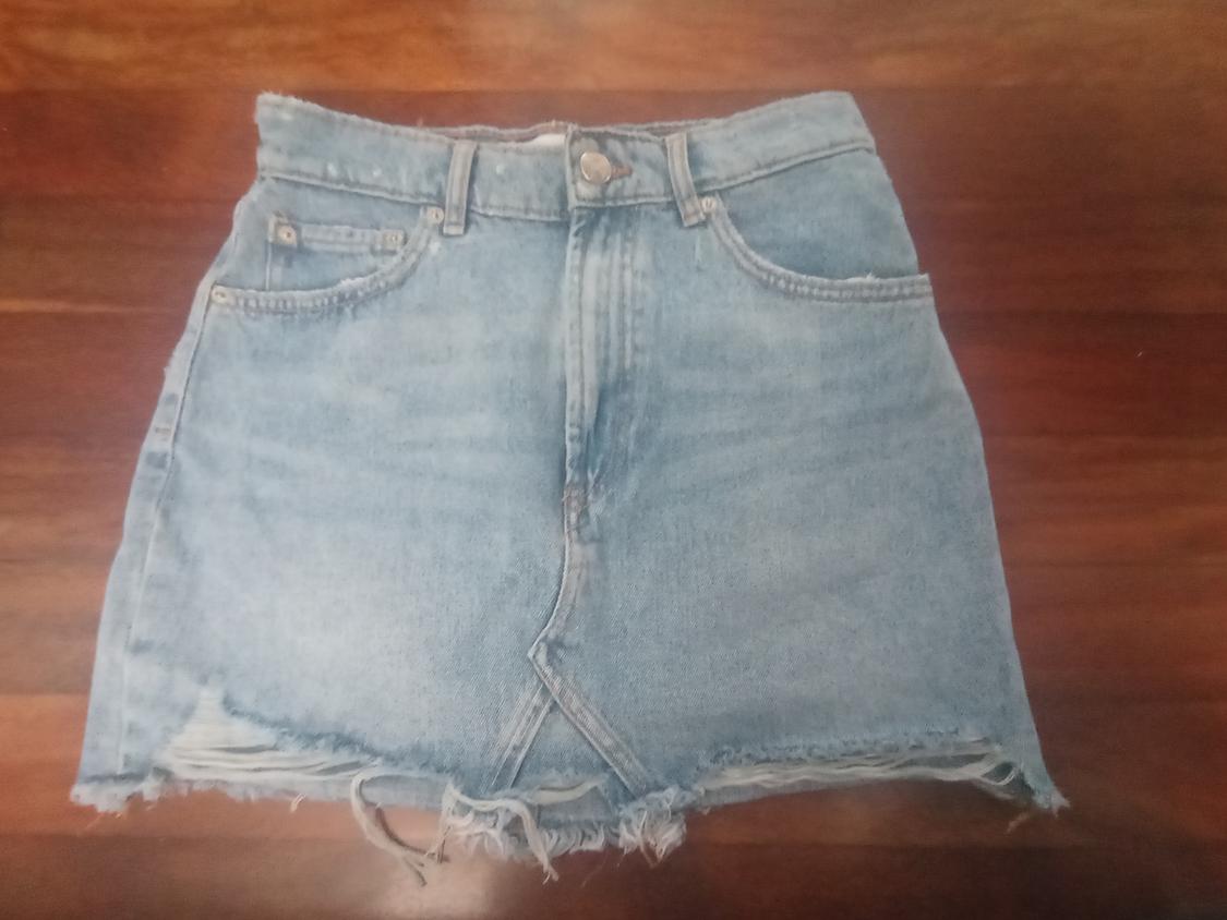 RIPPED DENIM MINI SKIRT