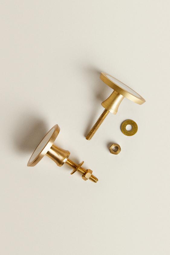LOT DE 2 BOUTONS MEUBLE EN NACRE OVALES - Beige clair de Zara - Image 3