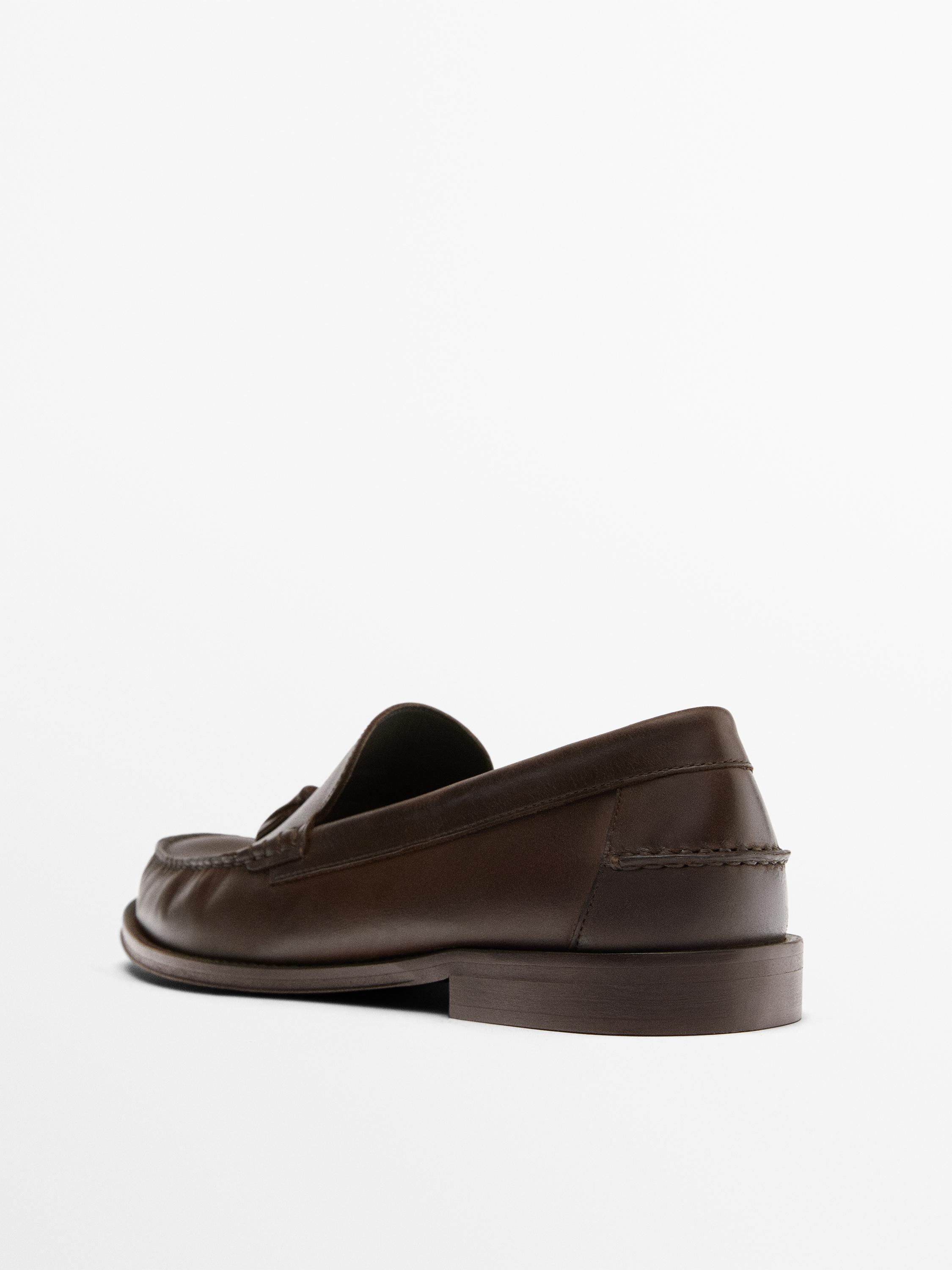 Mocassin à pampilles en cuir gras souple