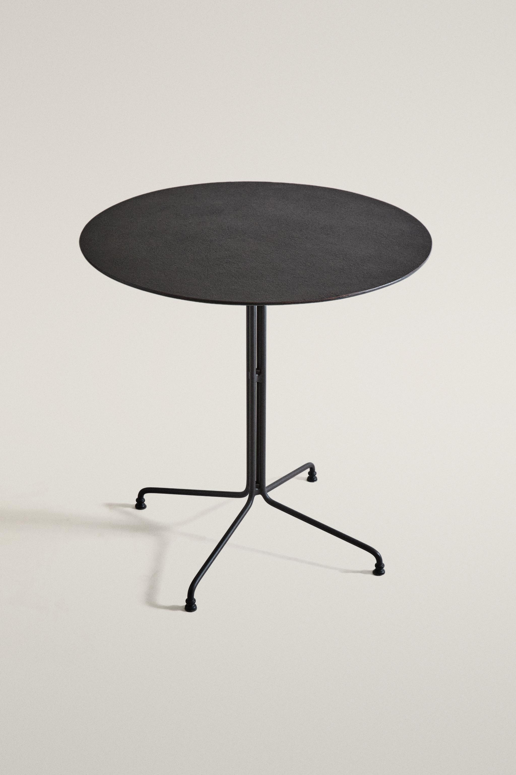 TABLE EN FER FORGÉ EXTÉRIEUR