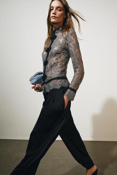 CHEMISE EN DENTELLE À BRANDEBOURGS ZW COLLECTION - Gris moyen de Zara - Image 4