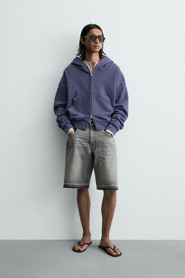 ДЖИНСОВЫЕ ШОРТЫ RELAXED FIT — СЕРЫЙ от Zara