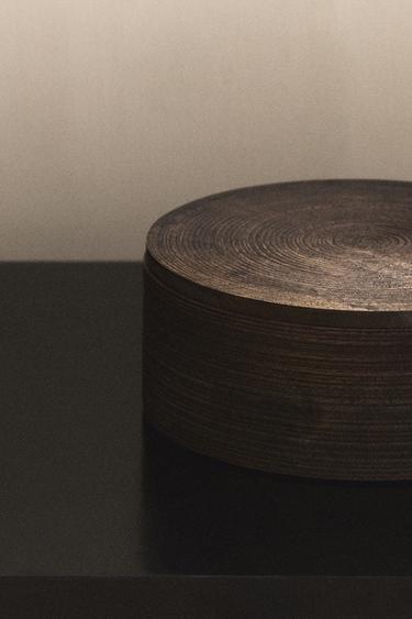LARGE ROUND WOODEN BOX - Dark brown by Zara