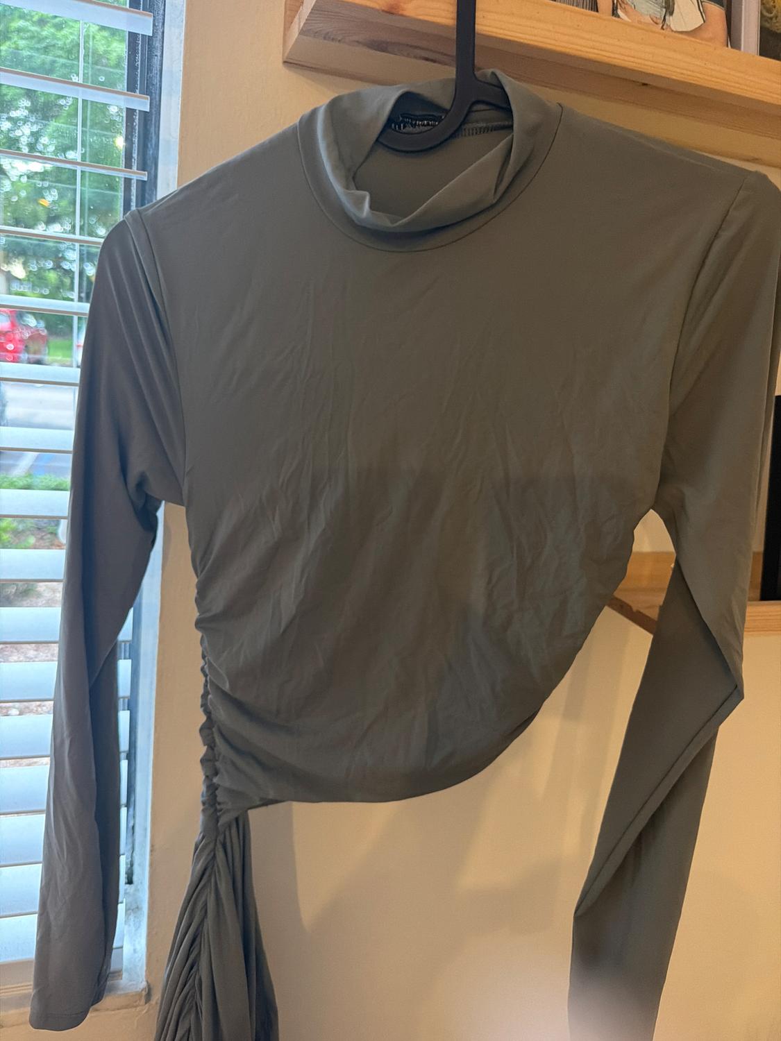 FITTED CUT OUT DRESS - Image 2