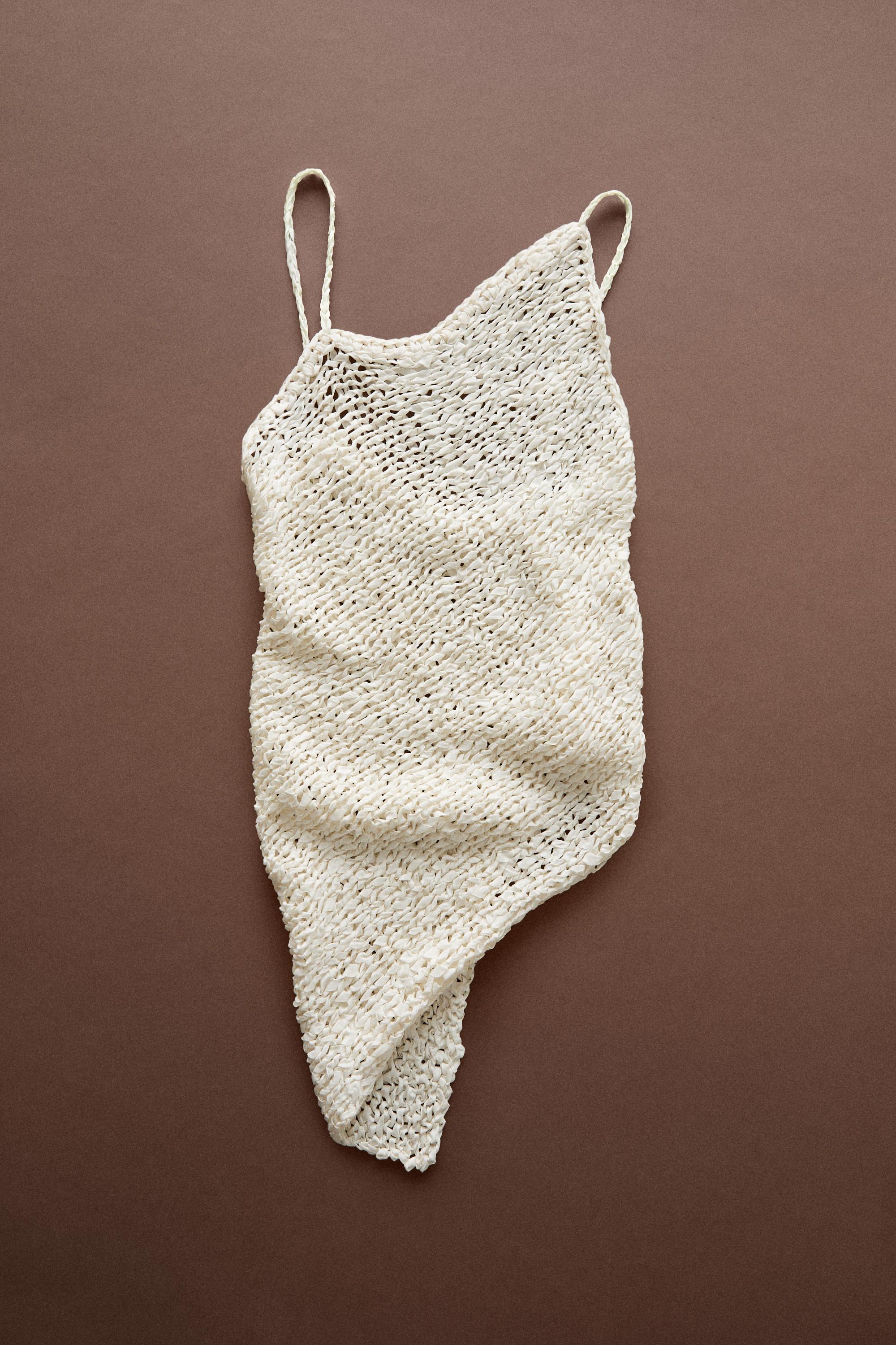 Open-knit asymmetric top - STUDIO — Oyster-white