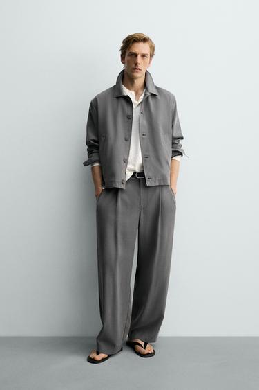 SURCHEMISE FLUIDE COUPE BOXY - Gris taupe de Zara