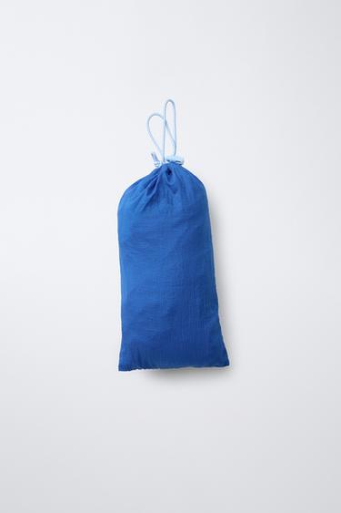 LIGHTWEIGHT PACKAWAY WINDBREAKER - Bluish by Zara