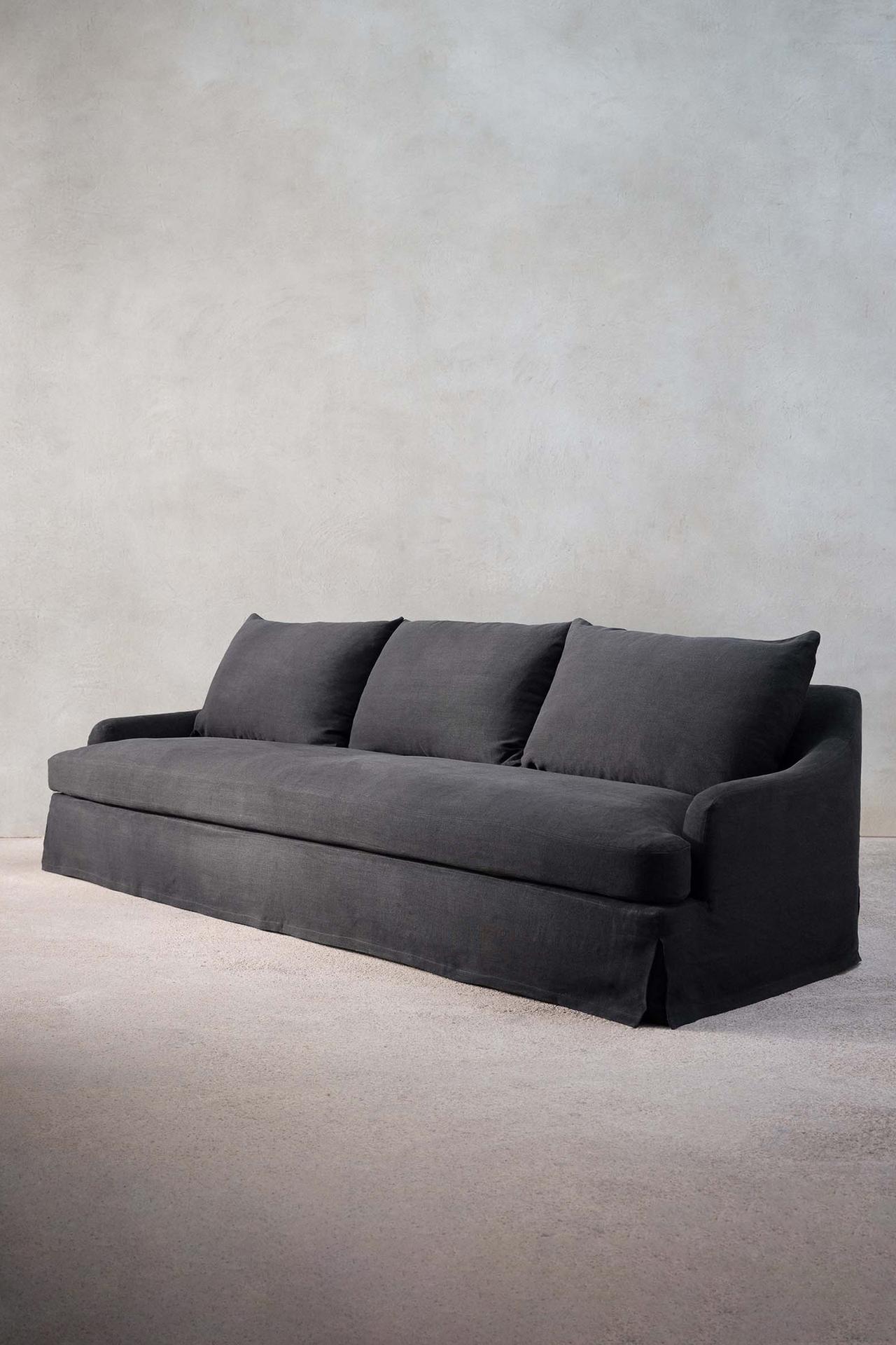 SOFA 01 — MIDNIGHT BLUE