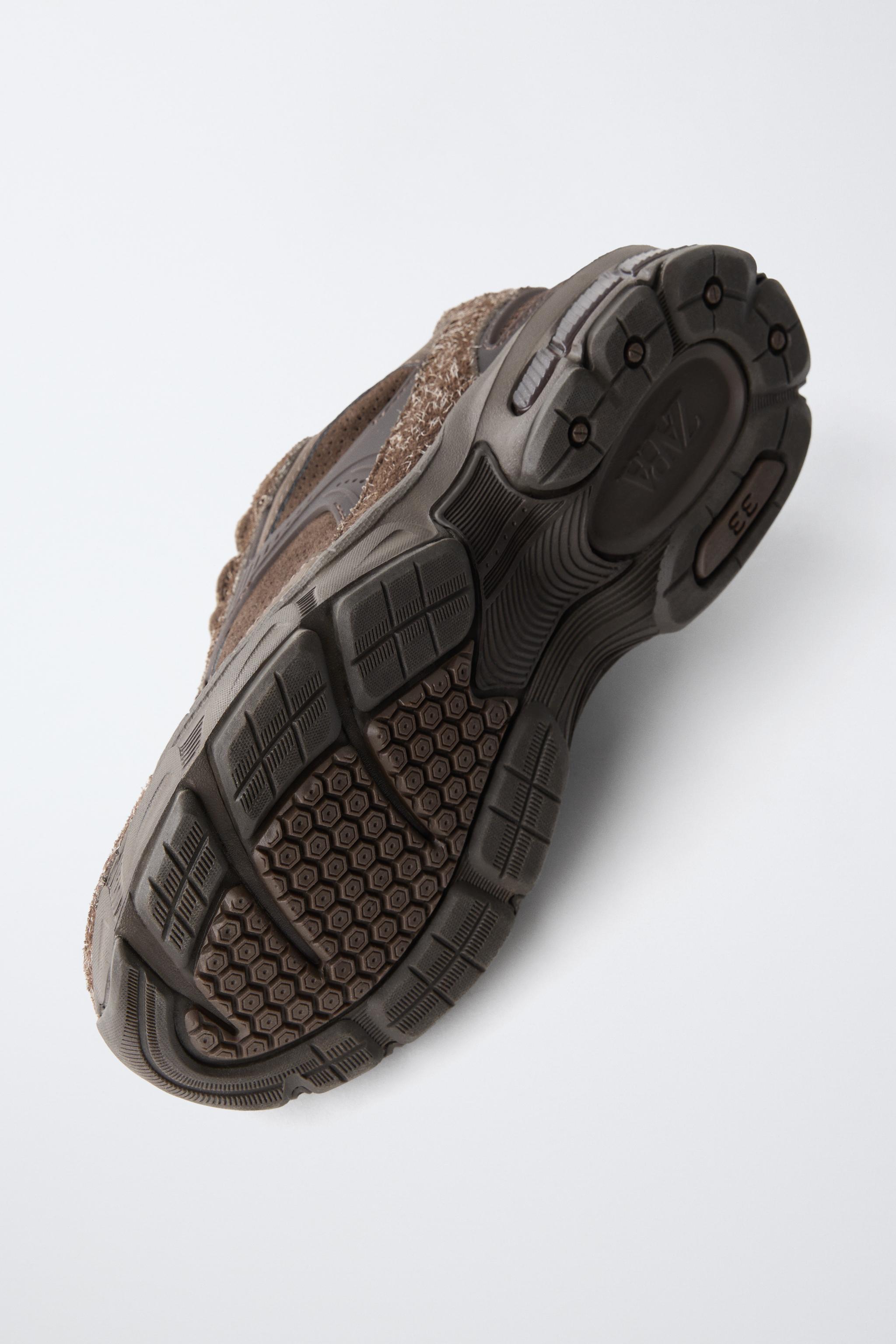 TECHNICAL MESH SNEAKERS