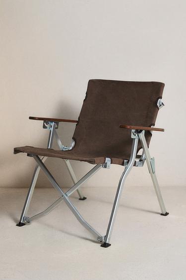FOLDING CHAIR WITH HANDLE AND ARMRESTS - Chocolate brown by Zara