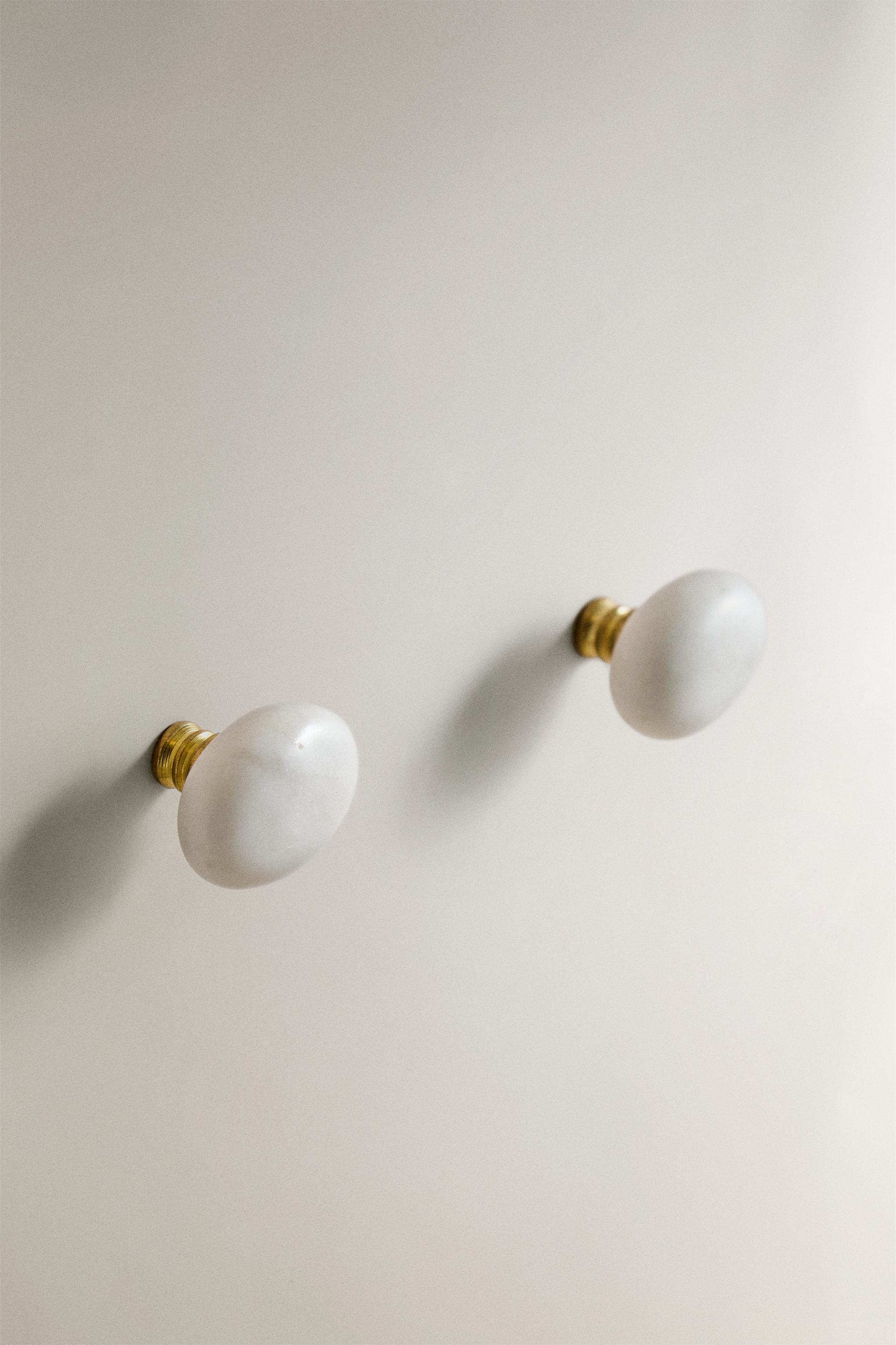 SET OF OVAL MARBLE KNOBS (SET OF 2) — white