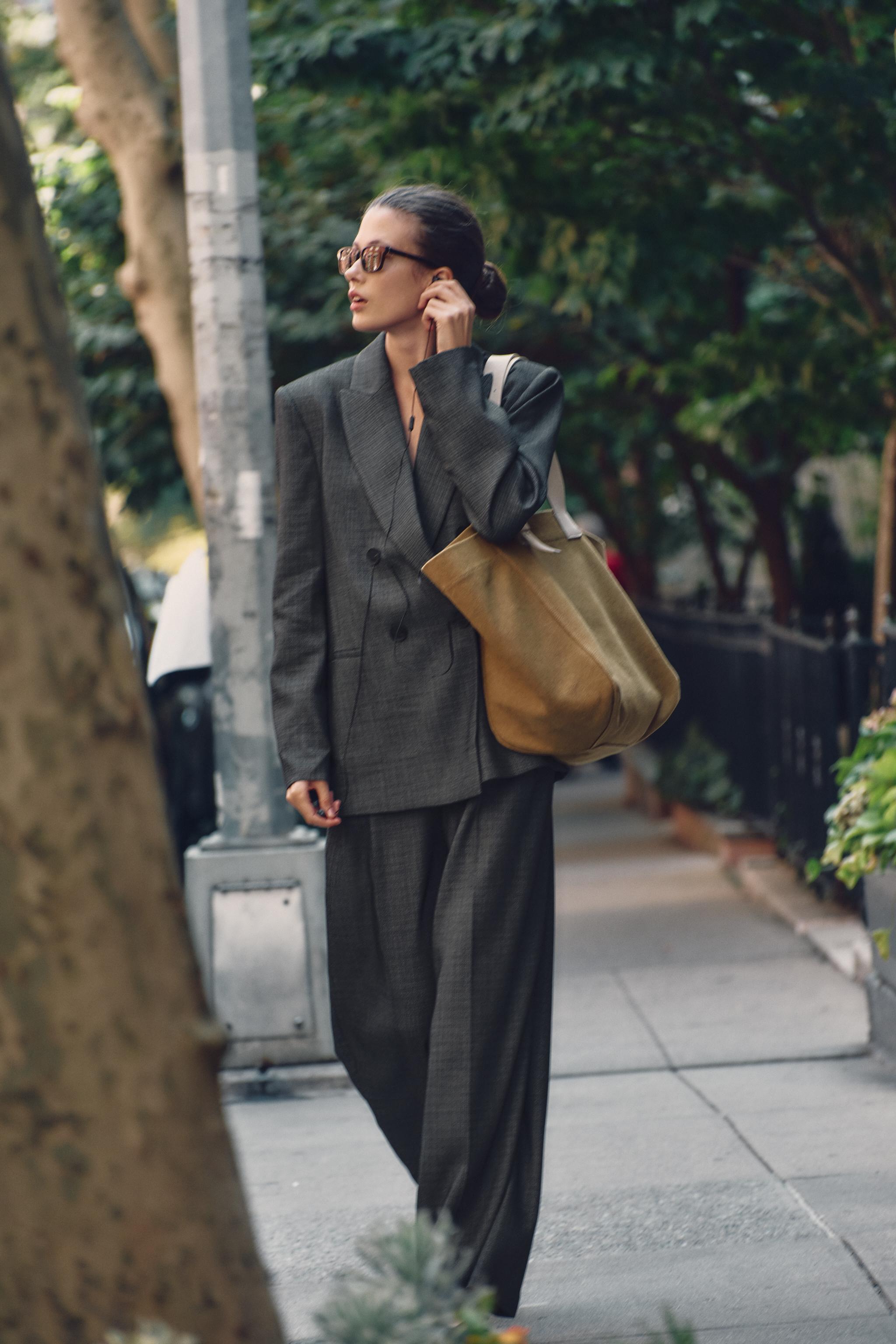 DOUBLE BREASTED BLAZER WITH SHOULDER PADS