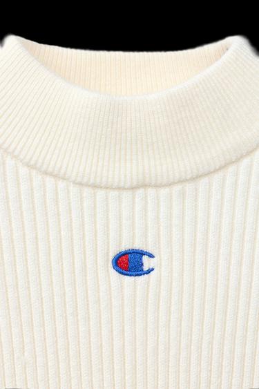 GERIPPTER PULLOVER MIT STEHKRAGEN CHAMPION ® X ZARA - Cremefarben von Zara