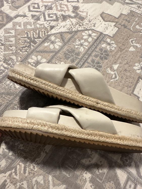 FLAT LEATHER SANDAL - Image 3