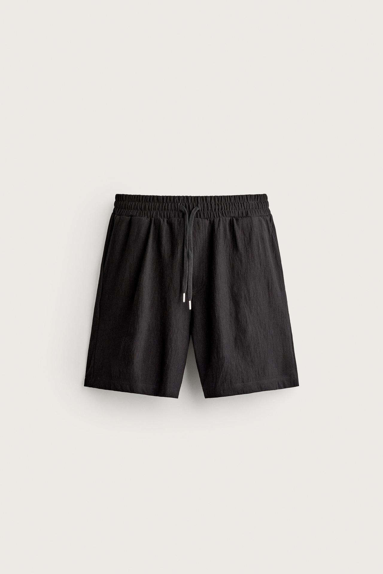 TEXTURED JOGGER SHORTS — Black