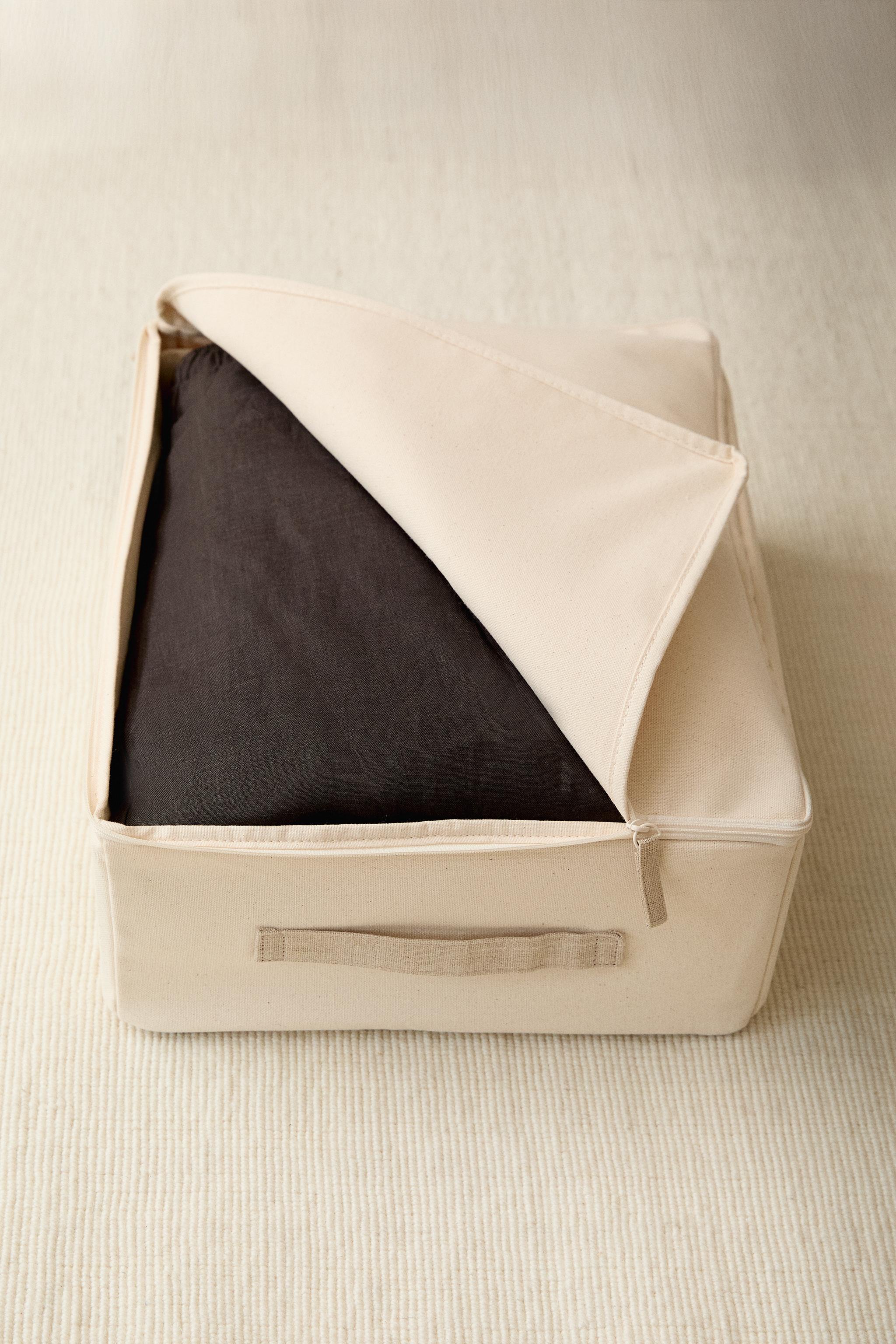 SMALL WARDROBE ORGANIZER BOX