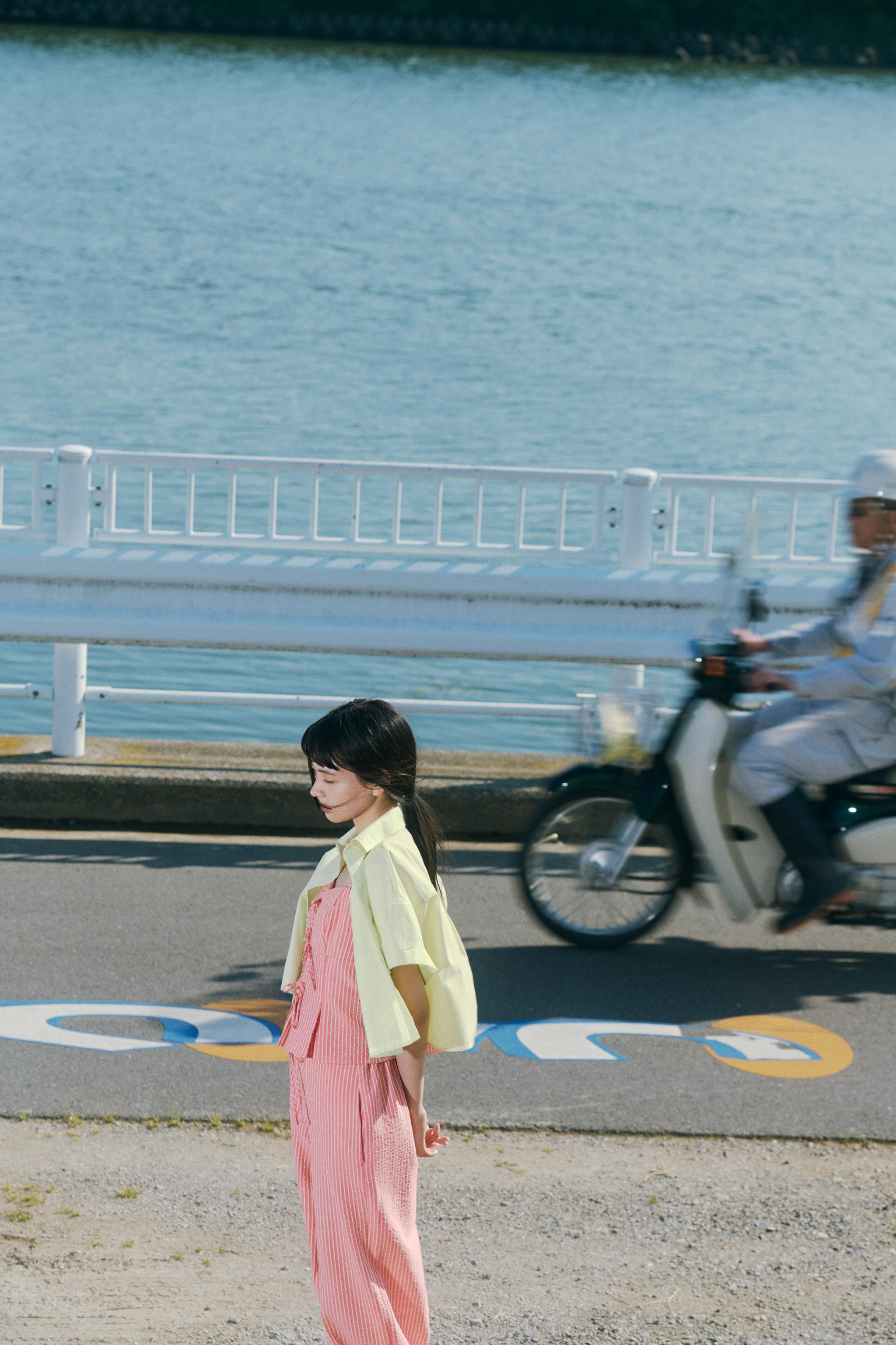 クロップドポプリンシャツ - 青色/白色 | ZARA Japan / 日本