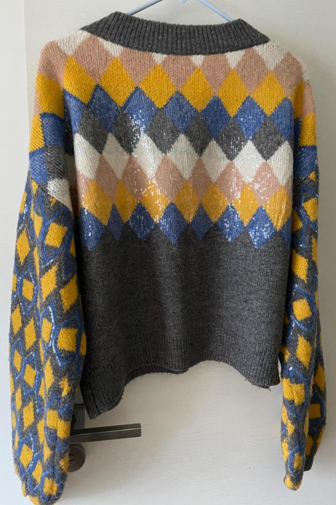 ARGYLE SWEATER WITH SEQUINNED APPLIQUÉ - Image 3