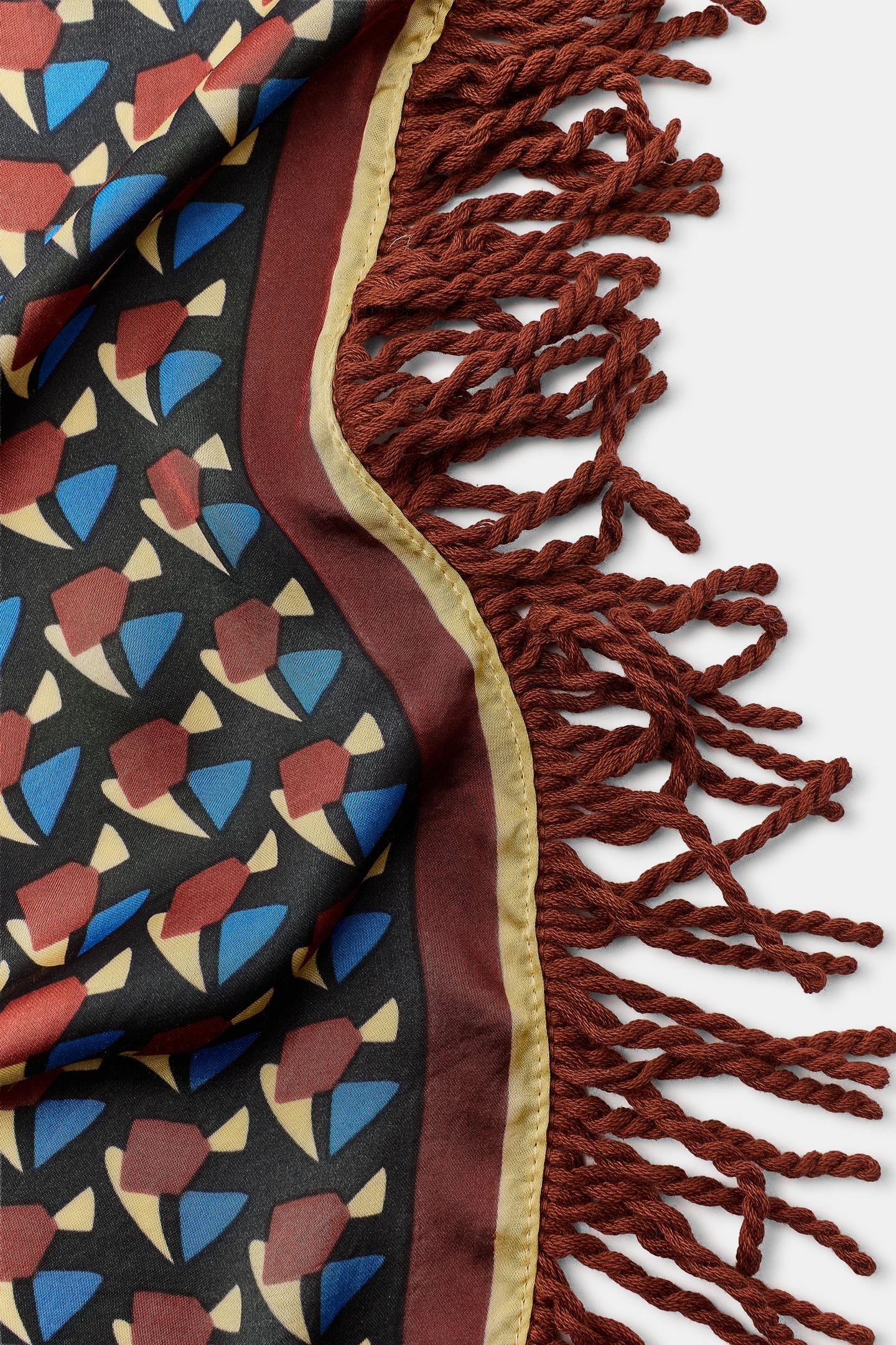 Женский шарф Zara Geometric Print 100% Viscose Fringed, цвет: Тёмно-бордовый — фото 7